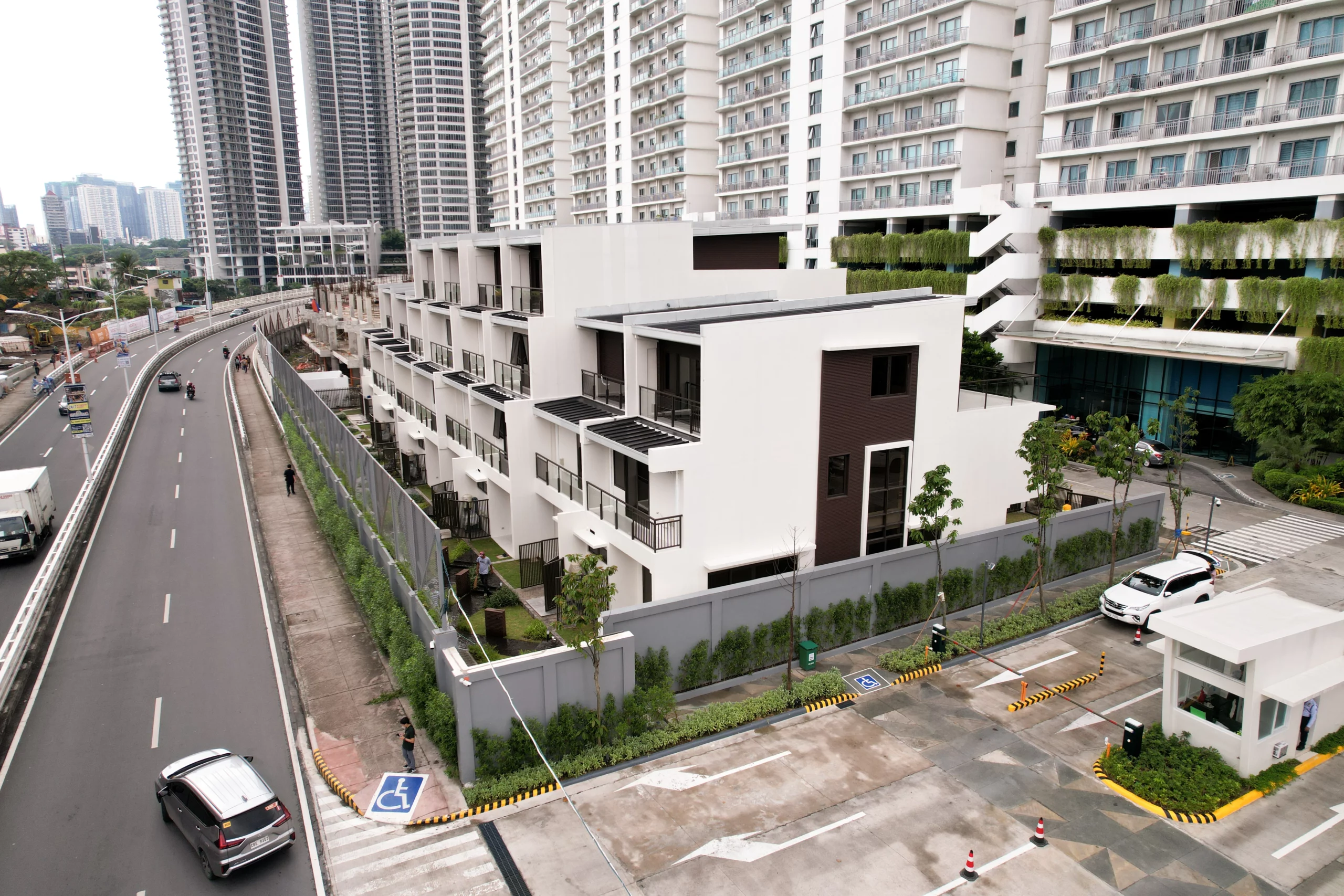 Townvillas at Acqua