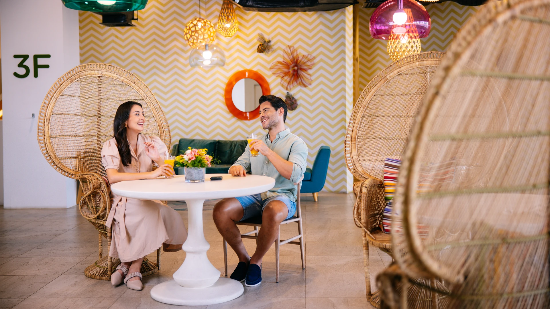 Juice Bar & Cafe