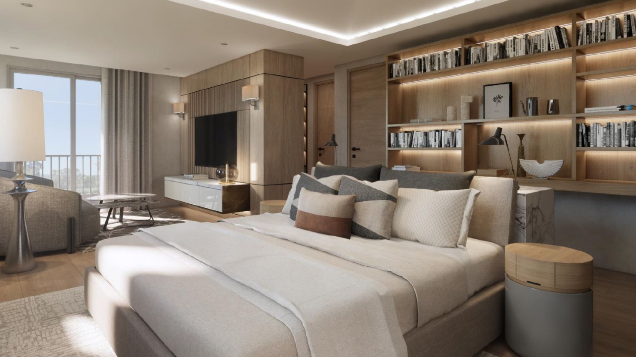 2ND FLOOR MASTER SUITE