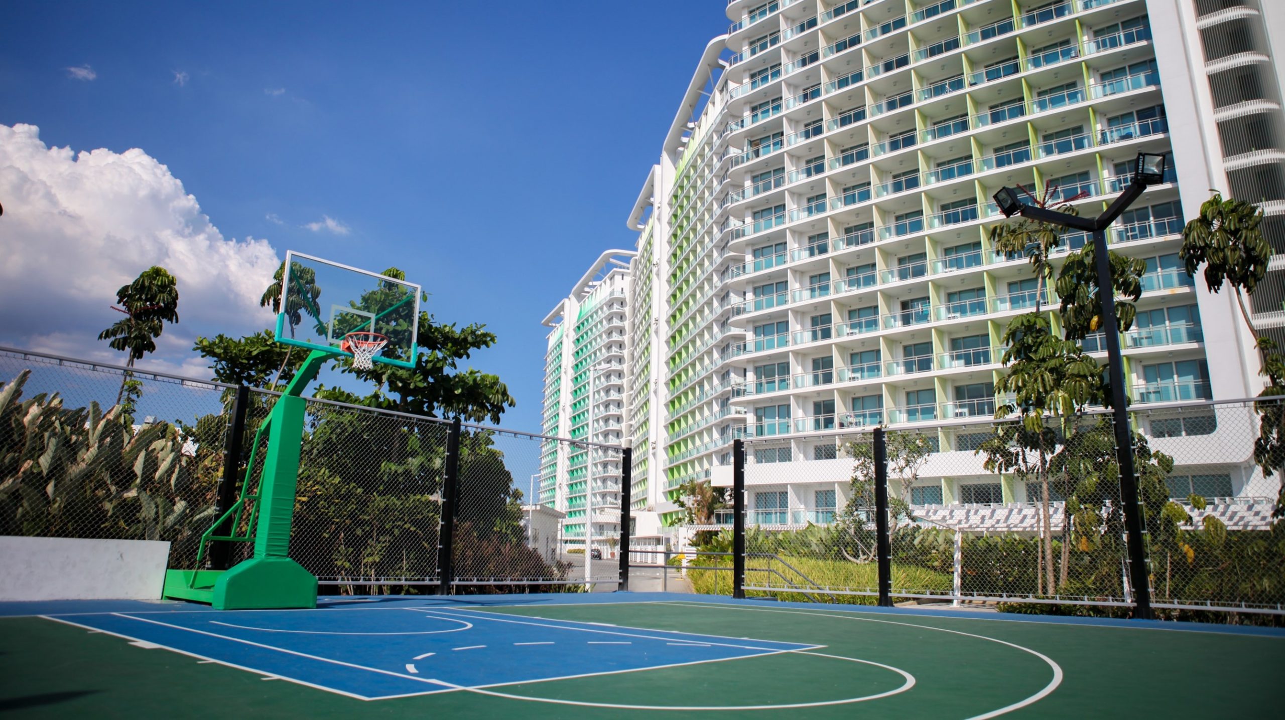 THE AZURE BASKETBALL COURT