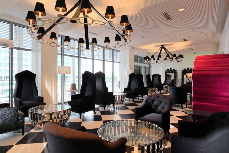 LOUNGE & FUNCTION ROOM